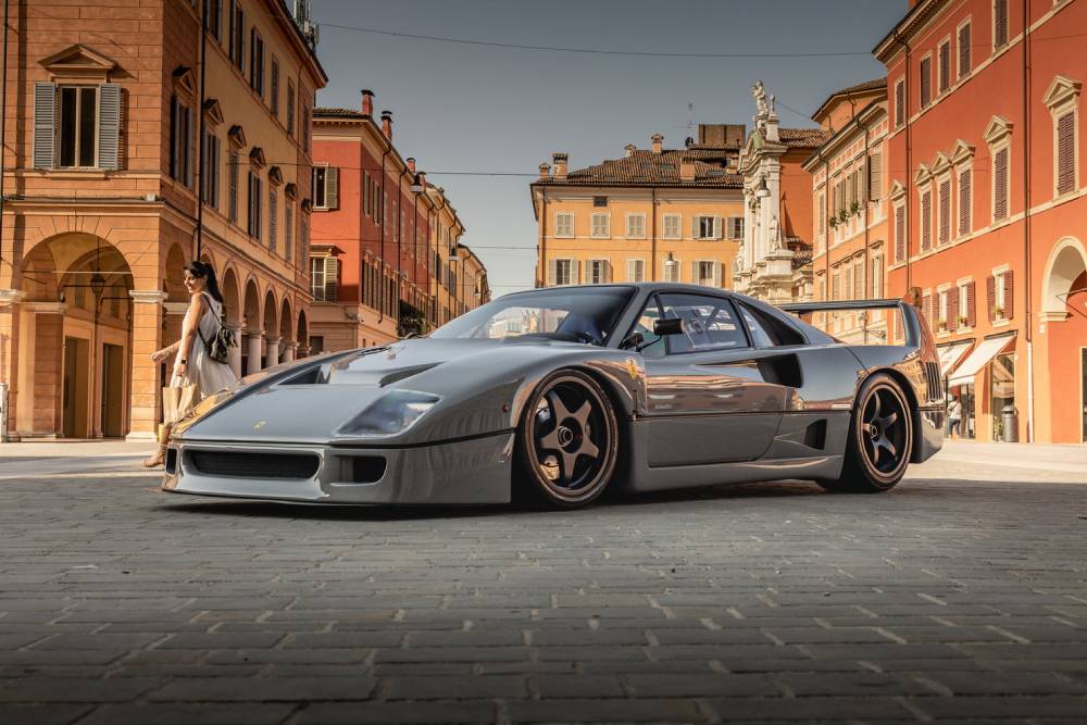 https://autogreeknews.gr/wp-content/uploads/2022/08/1989-Ferrari-F40-Competizione-1.jpg