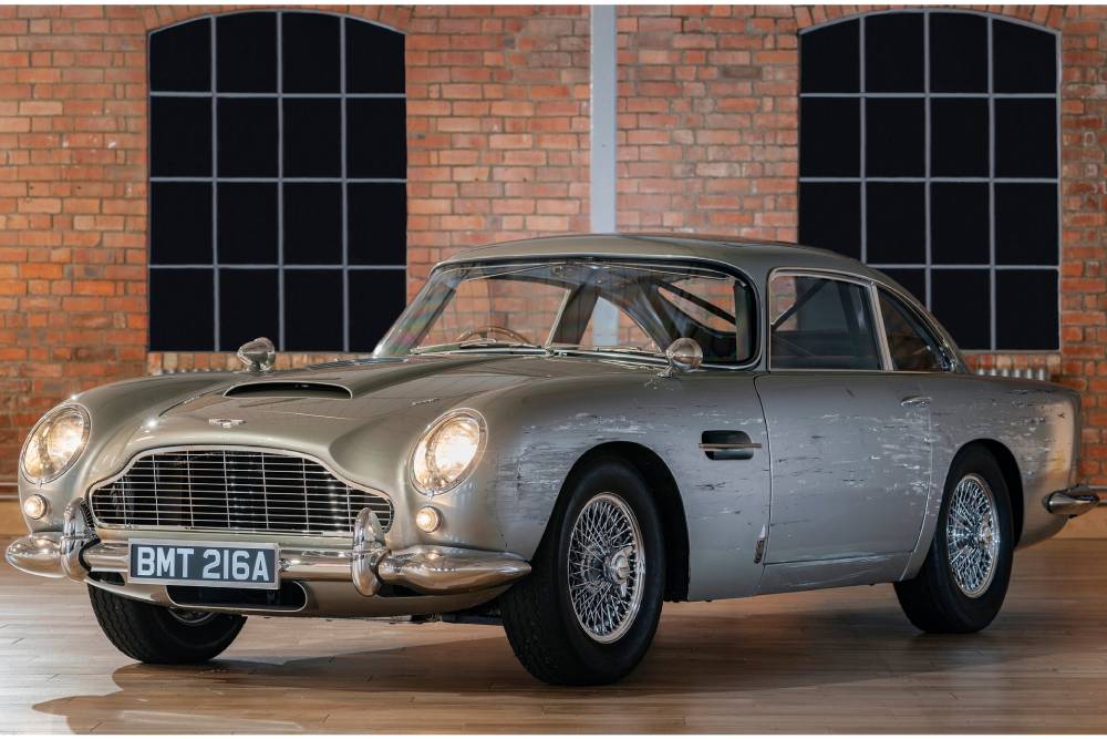 https://autogreeknews.gr/wp-content/uploads/2022/08/2021-Aston-Martin-DB5-Replica-No-Time-to-Die.jpg