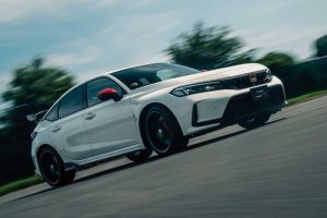 2023-civic-type-r-with-honda-access-upgrades (1)