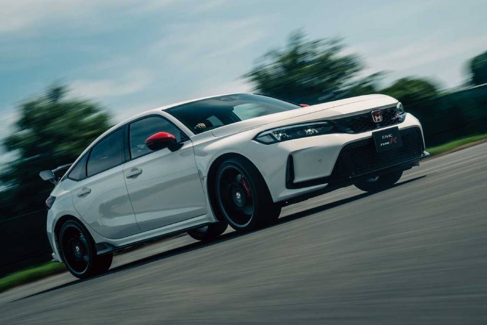 https://autogreeknews.gr/wp-content/uploads/2022/08/2023-civic-type-r-with-honda-access-upgrades-1.jpg