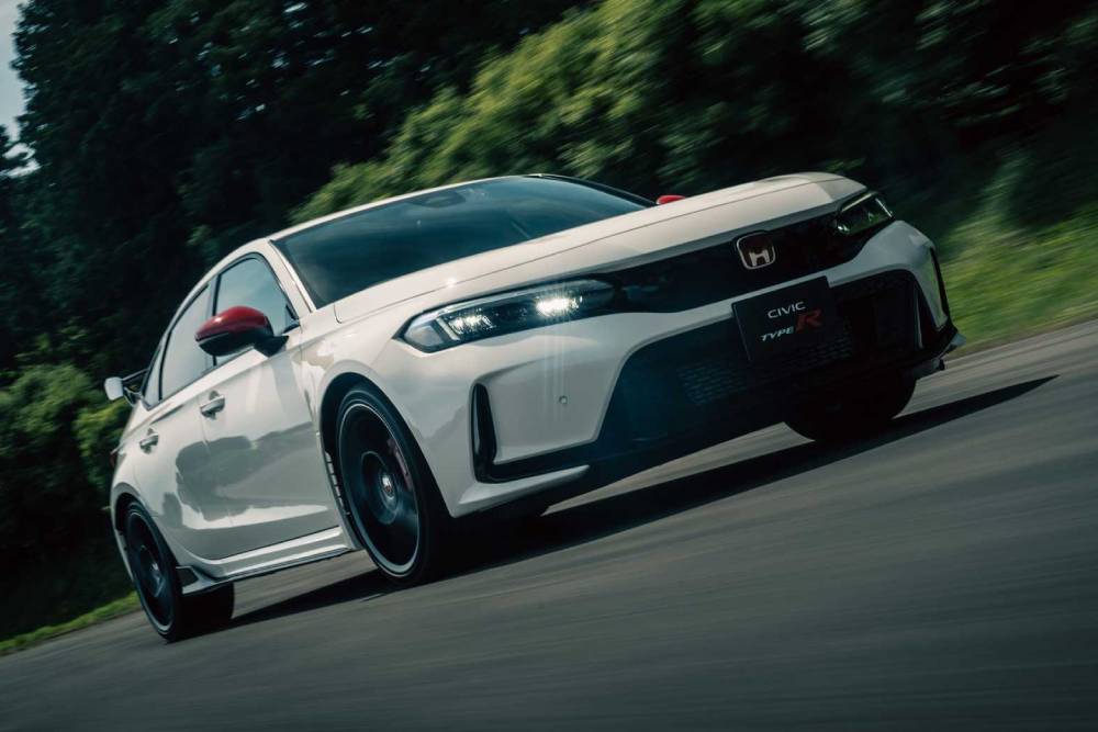 https://autogreeknews.gr/wp-content/uploads/2022/08/2023-civic-type-r-with-honda-access-upgrades-3.jpg