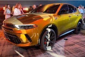 2023-dodge-hornet (2)