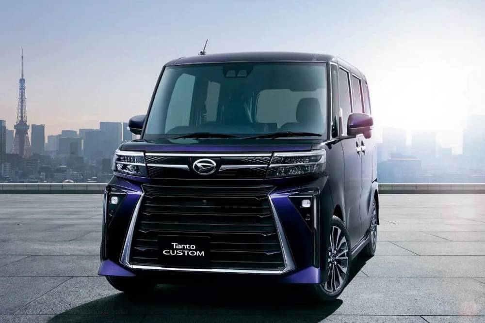 https://autogreeknews.gr/wp-content/uploads/2022/08/Daihatsu-Tanto-Custom-1.jpg