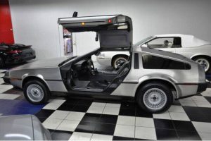 DeLorean-DMC-12-13