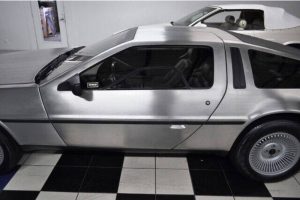 DeLorean-DMC-12-6
