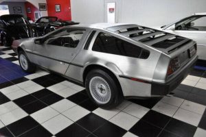 DeLorean-DMC-12-7