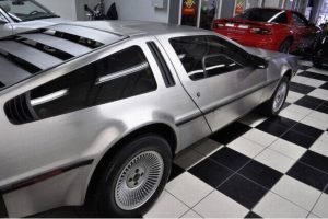 DeLorean-DMC-12-9