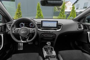 Kia-XCeed-2022-(10)