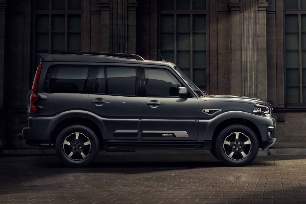 https://autogreeknews.gr/wp-content/uploads/2022/08/Mahindra-Scorpio-Classic-13.jpg