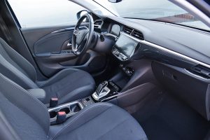 Opel Corsa 1.2T 100 AT8 (3)