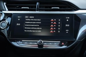 Opel Corsa 1.2T 100 AT8 (9)