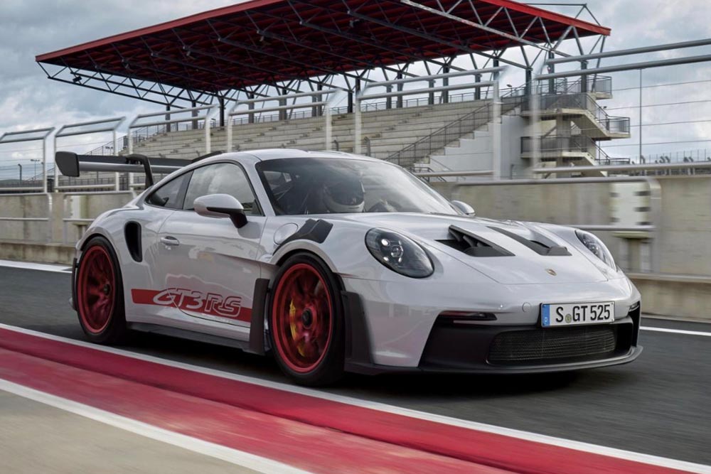 https://autogreeknews.gr/wp-content/uploads/2022/08/Porsche-911-GT3-RS-1.jpeg