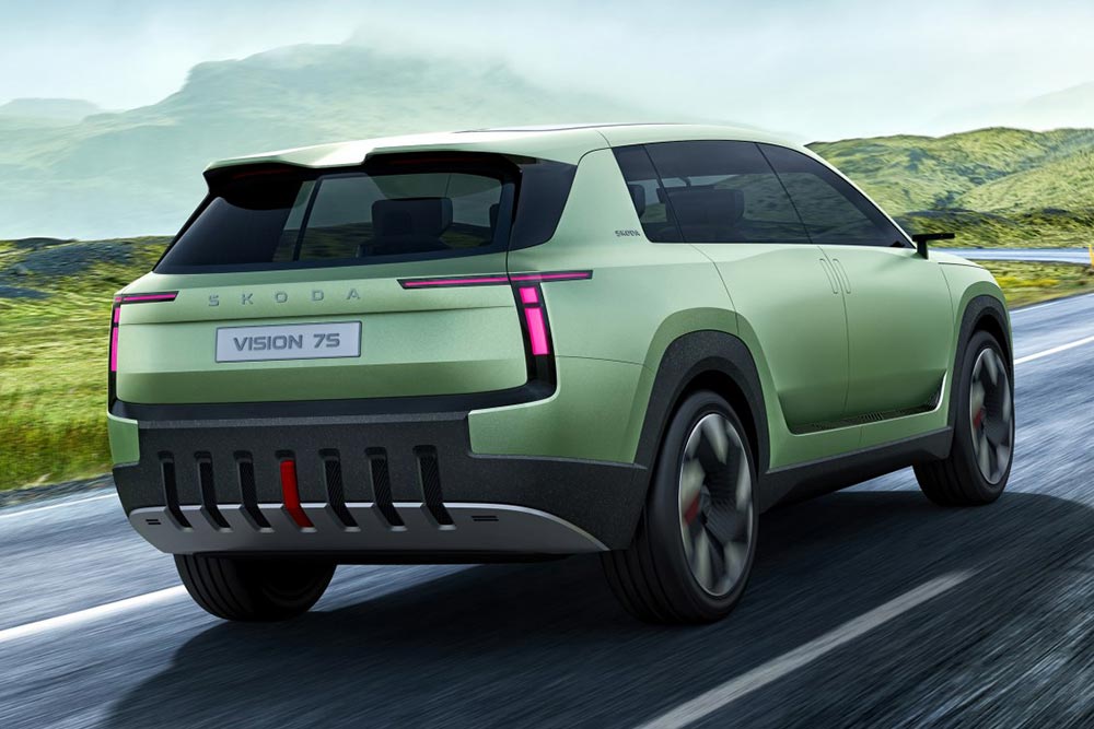 https://autogreeknews.gr/wp-content/uploads/2022/08/SKODA-VISION-7S-13.jpg