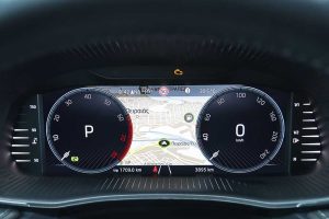 Skoda-Fabia-1.0-TSI-110-PS-DSG-(17)