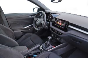 Skoda-Fabia-1.0-TSI-110-PS-DSG-(6)