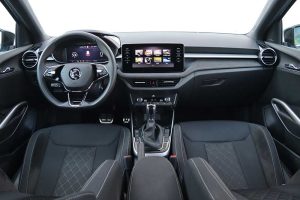 Skoda-Fabia-1.0-TSI-110-PS-DSG-(8)