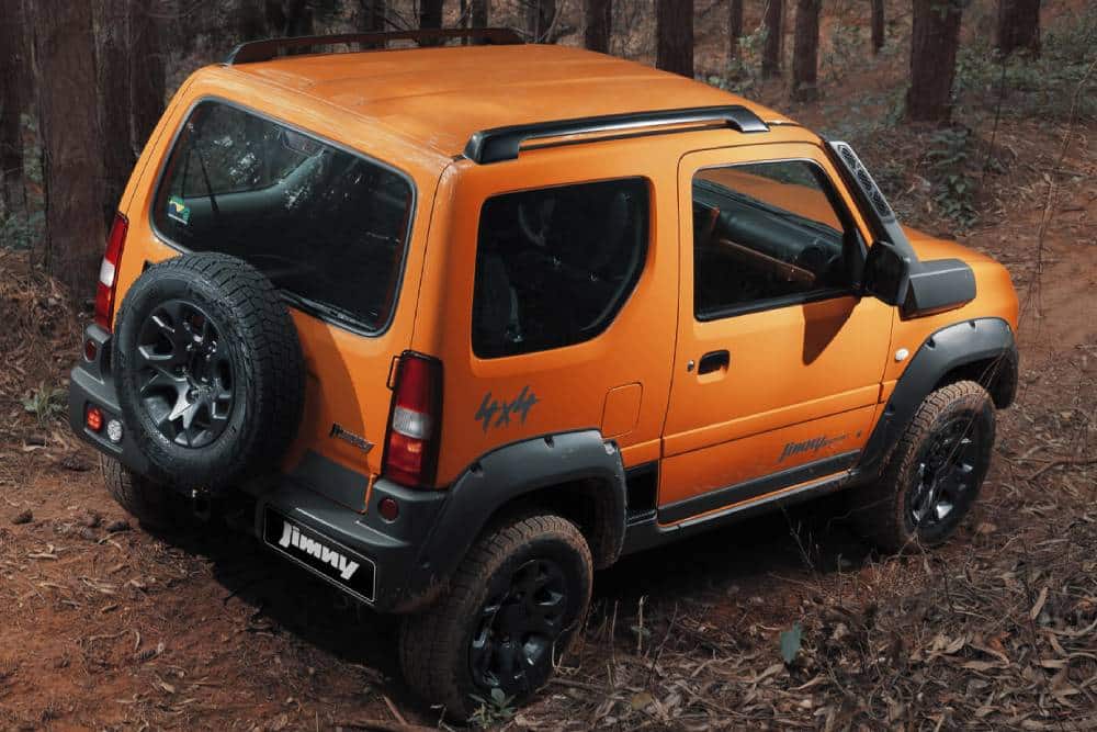 https://autogreeknews.gr/wp-content/uploads/2022/08/Suzuki-Jimny-3.jpg