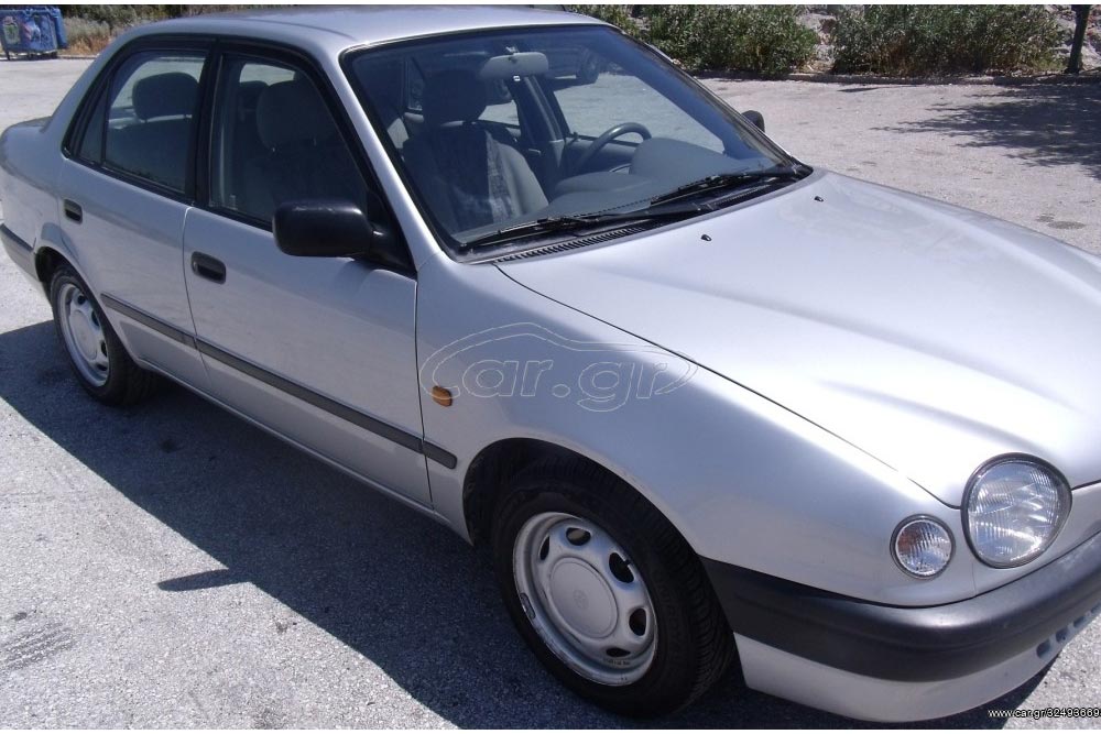 https://autogreeknews.gr/wp-content/uploads/2022/08/Toyota-Corolla-2000-1.jpg