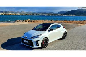 Toyota-GR-Yaris-aggelia-(2)