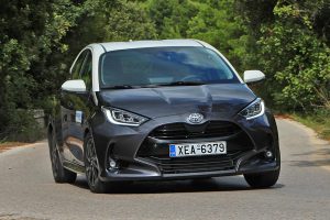 Toyota-Yaris-1.5-2020