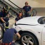 car-thief-tries-to-flee-police-through-a-metro-sta (3)