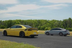 elantra n vs charger 5.7 v8