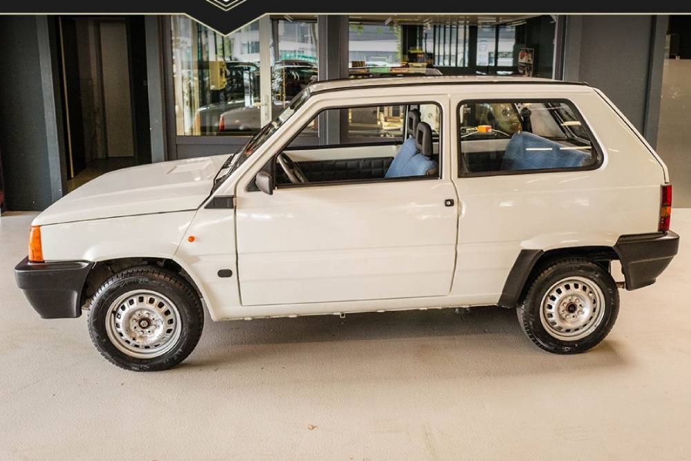 https://autogreeknews.gr/wp-content/uploads/2022/08/fiat-panda-241-15-1400-1400-1-86.jpg