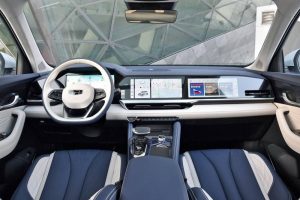 geely xingyaue hybrid 02