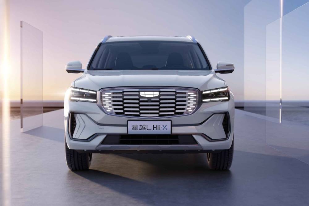 https://autogreeknews.gr/wp-content/uploads/2022/08/geely-xingyaue-hybrid-04.jpg