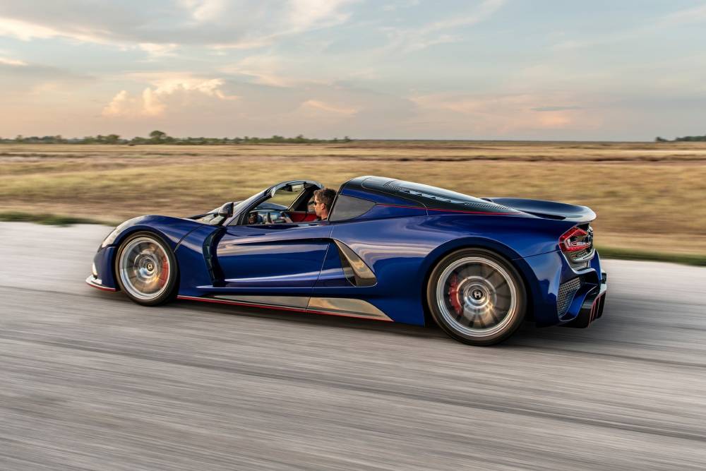 https://autogreeknews.gr/wp-content/uploads/2022/08/hennessey-venom-f5-roadster-finally-makes-global-d-1.jpg