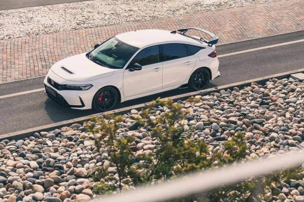 https://autogreeknews.gr/wp-content/uploads/2022/08/honda-civic-type-r-lottery.jpg