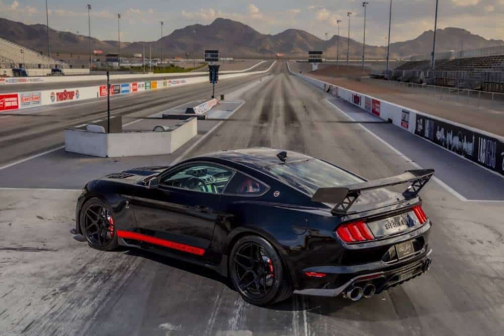 https://autogreeknews.gr/wp-content/uploads/2022/08/shelby-gt500-code-red-02.jpg