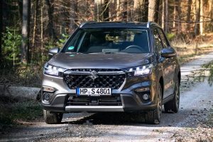 suzuki s-cross strong hybrid 02