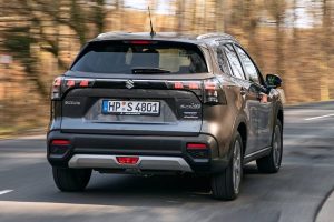 suzuki s-cross strong hybrid 03