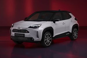 toyota-yaris-cross-gr-sport-leaving-japan-in-a-pre (12)