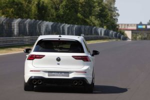 vw-golf-r-celebrates-its-20th-anniversary-with-a-n (3)
