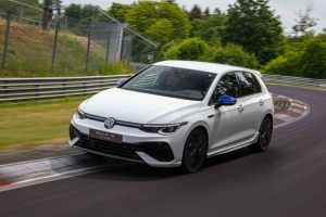 vw-golf-r-celebrates-its-20th-anniversary-with-a-n (5)