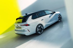 09_opel_astra_sports_tourer_gse_520362-633309d0ce757