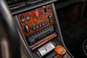 1991-Mercedes-Benz-560SEL-6.0-AMG-17