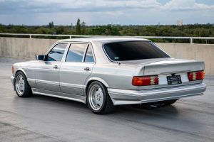 1991-Mercedes-Benz-560SEL-6.0-AMG-5