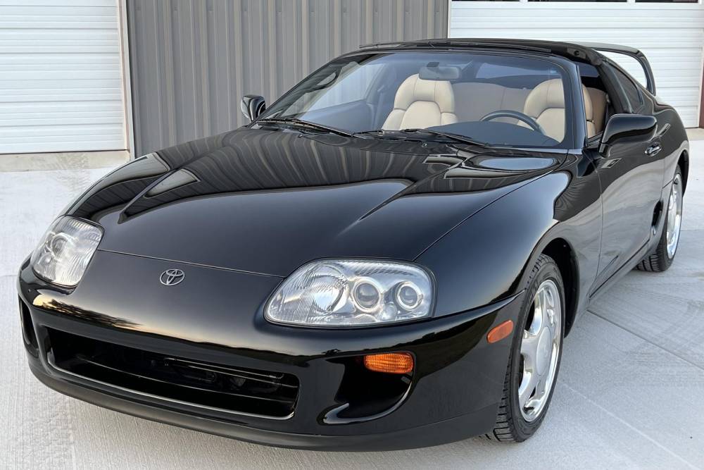 https://autogreeknews.gr/wp-content/uploads/2022/09/1993_toyota_supra_Supra_014_web-scaled-1.jpg
