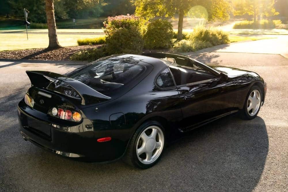 https://autogreeknews.gr/wp-content/uploads/2022/09/1994-toyota-supra-turbo-establishes-a-new-record-a-2.jpg