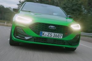 2022-Ford-Focus-ST-Track-Pack-2