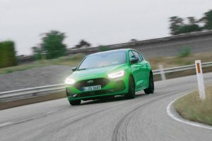 2022-Ford-Focus-ST-Track-Pack-3