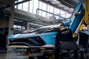 2022-Lamborghini-Aventador-Final-Model-3