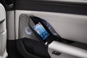 2023-BMW-7-Series-Interior-12