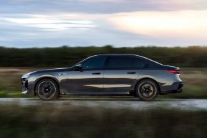 2023-BMW-7-Series-i7-2