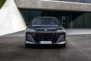 2023-BMW-7-Series-i7-20