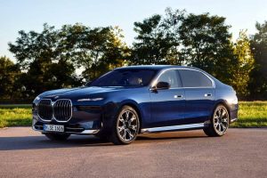 2023-BMW-7-Series-i7-40