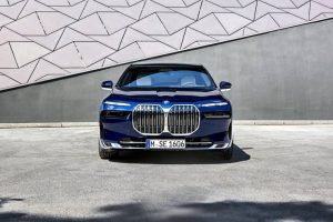 2023-BMW-7-Series-i7-42-scaled